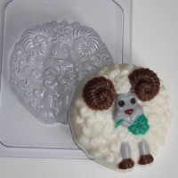 Барашек с клевером