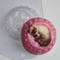 Кошка с котенком