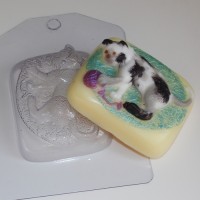 Котенок с клубком