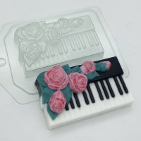 Пианино с цветами