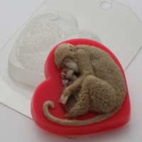 Обезьяна с малышом