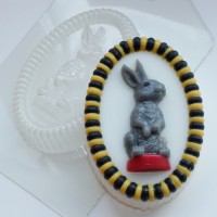 Заяц в рамке